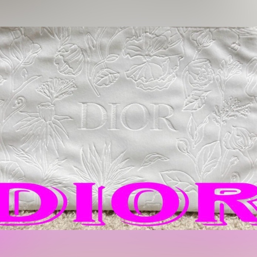 Dior New TROUSSE WHITE VELVET Cosmetic /Floral Embossed Pouch - Picture 4 of 16